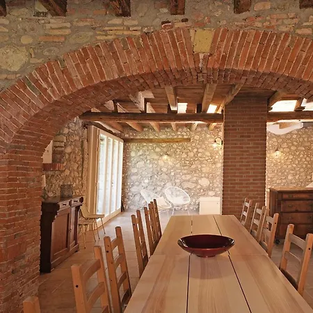Tenuta La Pineta 10 Sleeps *