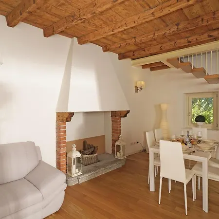 Tenuta La Pineta 10 Sleeps Villa Salo
