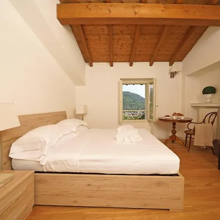 Villa Tenuta La Pineta 10 Sleeps