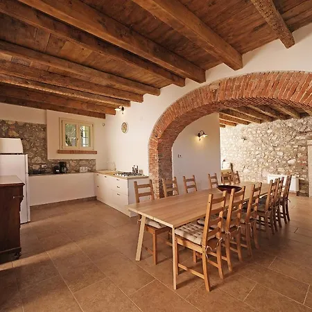 Villa Tenuta La Pineta 10 Sleeps
