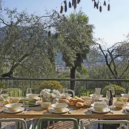 Tenuta La Pineta 10 Sleeps Villa Salo